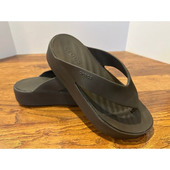 CROCS Women's Getaway Platform Flip Flop Brown Size 9 Comfort Footwear - Picture 1 of 8